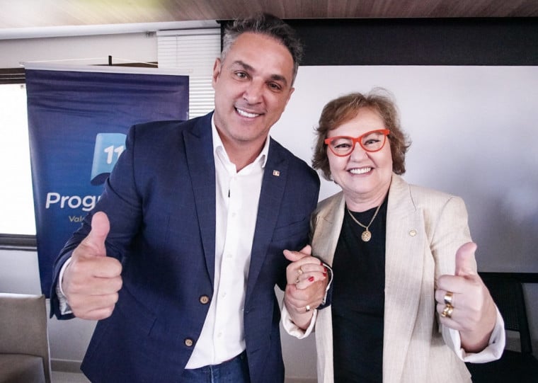 O pré-candidato ao governo, Luciano Zucco (PL), compareceu à sede do Progressistas ao final do encontro e agradeceu ao partido pela parceria, destacando que Silvana irá agregar muito à disputa