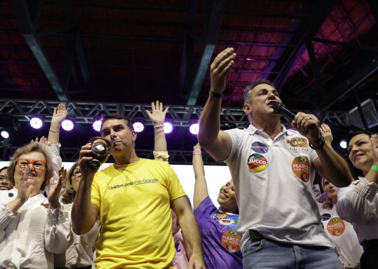 No evento, foi entregue por Zucco, para Flávio Bolsonaro, um manifesto intitulado "Um primeiro compromisso com o Rio Grande"
