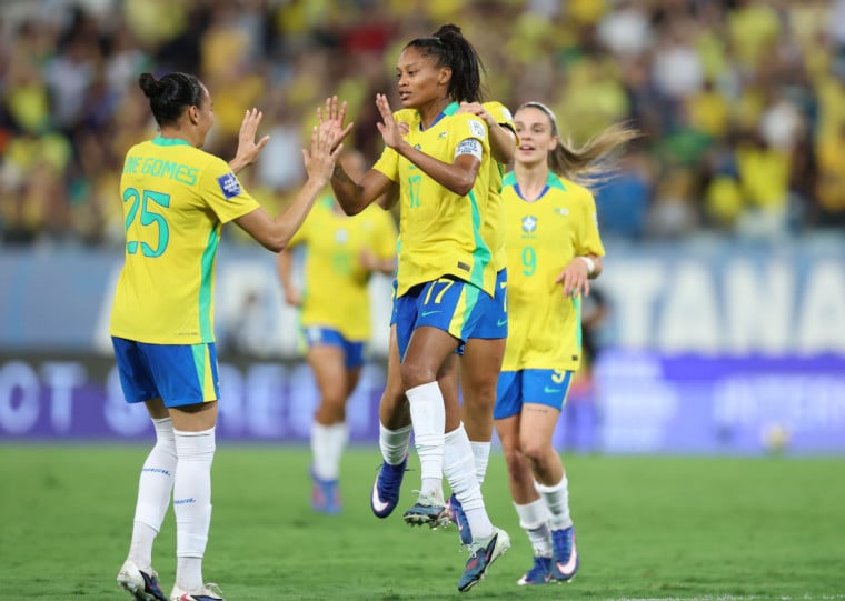 Ary Borges abriu o placar ainda no primeiro tempo