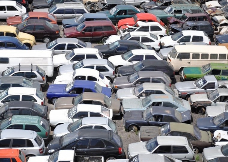 Em 2024, o órgão de trânsito gaúcho realizou 36 leilões de veículos e sucatas. Em 2025, ocorreram 43 eventos. Para o ano de 2026, a estimativa de realização de mais 40 leilões