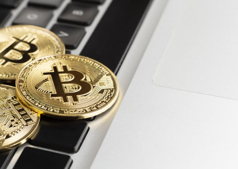 Por volta das 16h05min (em Brasília), o bitcoin avançava 1,68%