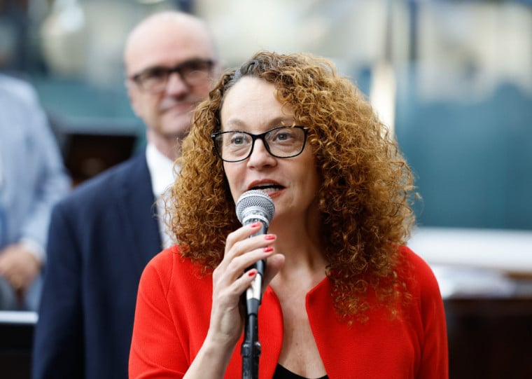 Conforme deputada Luciana Genro, decisão do partido deve ser anunciada após feriado de Tiradentes