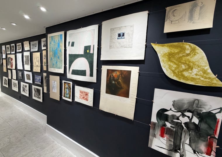 Mostra terá entrada gratuita e reúne obras de diferentes gerações de artistas