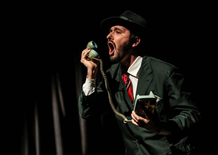 Espetáculo baseado no último romance do escritor gaúcho, Incidente em Antares terá apresentações entre esta sexta-feira e o dia 26 de abril, no Teatro de Câmara Túlio Piva