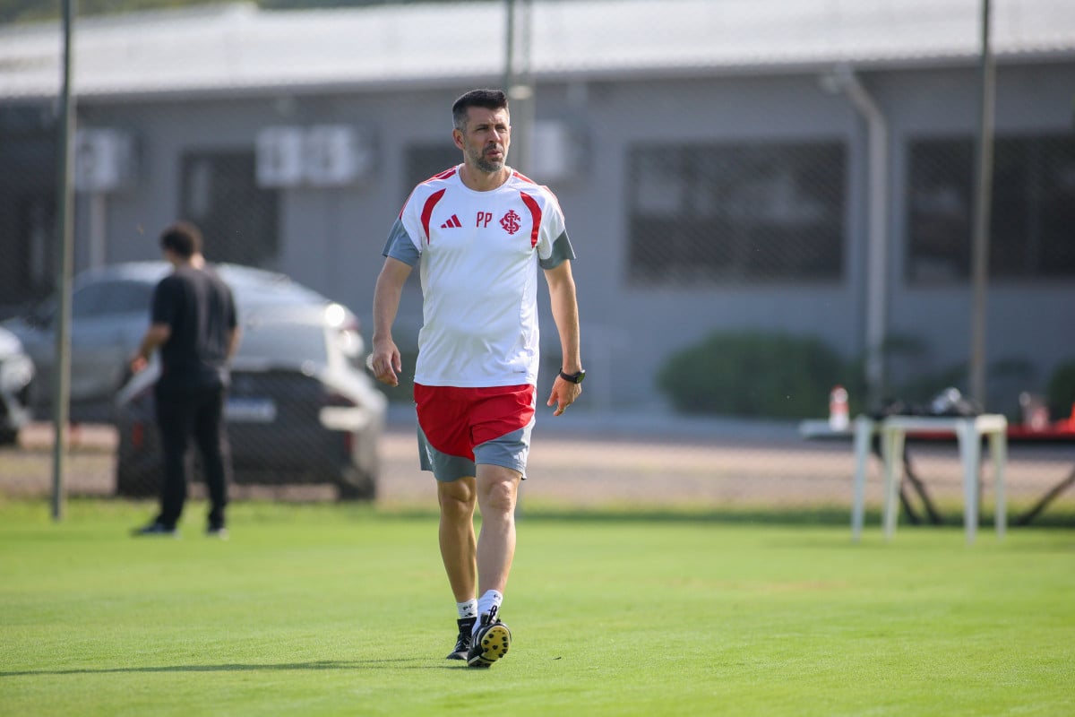 Pezzolano pode repetir improvisação da final do Gauchão contra o Mirassol