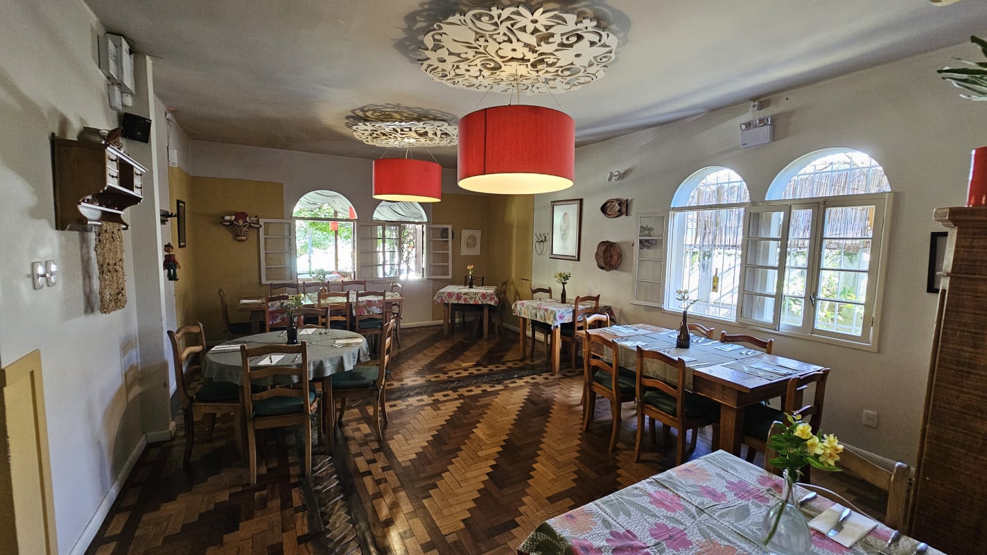 Casa na Zona Sul remete a um ambiente interiorano e reservado | Nathan Lemos/JC