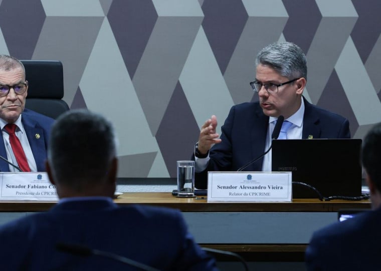 Foram seis votos contrários e quatro a favor do parecer