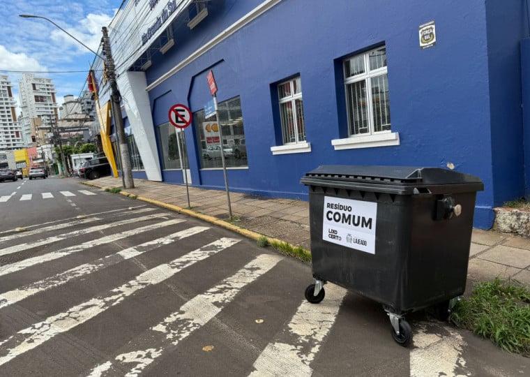 Desde o início da operação, já foram instalados 500 contêineres em áreas de maior densidade populacional