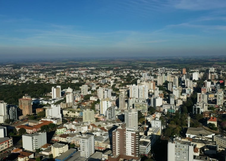 Debate ocorre em um contexto de planejamento estrat&eacute;gico que projeta a cidade como um polo regional competitivo