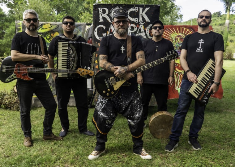 Show será nesta sexta (17) e vai trazer canções inéditas do novo álbum 'De Boina, Alpargata e Bombacha', além de antigos sucessos