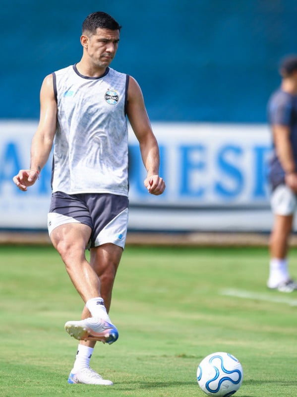 Há 10 jogos sem vencer fora de casa, Grêmio tenta quebrar jejum diante do Cruzeiro