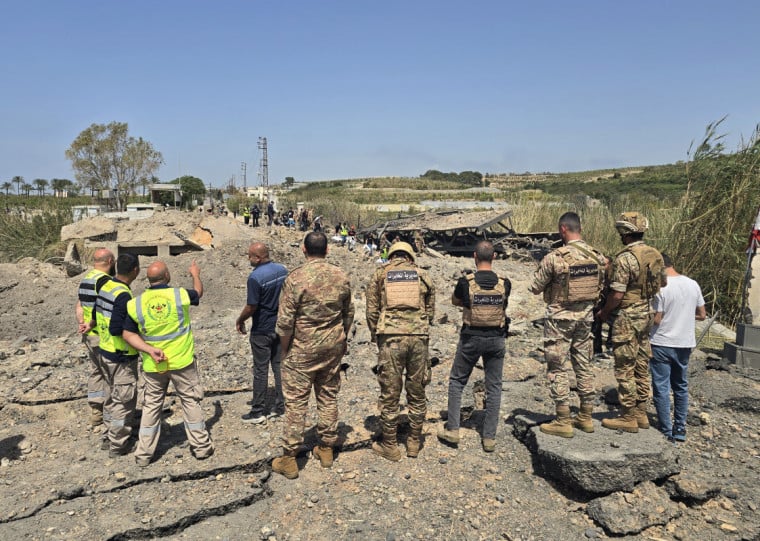 Exército libanês afirmou que ataques israelenses destruíram a ponte Qasmiyeh