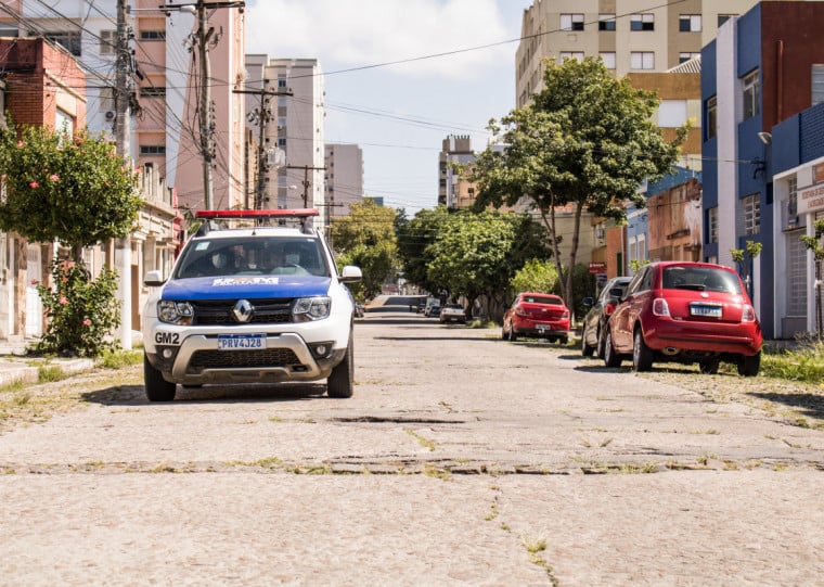 Roubos a pedestres passaram de 825 registros em 2017 para 85 no ano de 2026