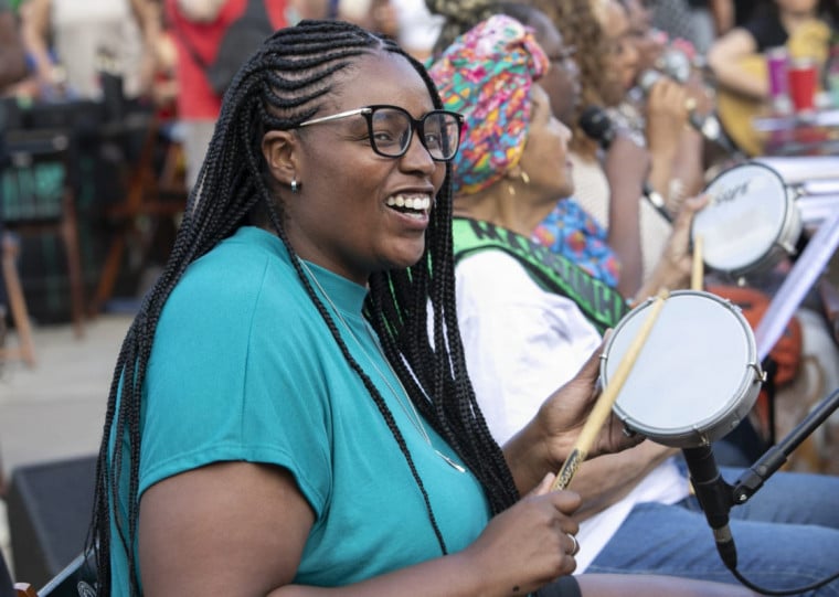A partir das 16h, público pode curtir o som da Roda de Samba à Vontade e do Grupo Sambalaiá em evento gratuito