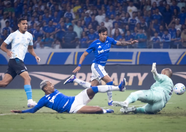 Weverton fez grande partida mas não conseguiu evitar a derrota