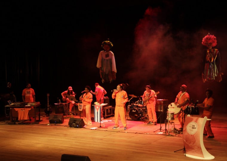 Apresentação acontece nesta sexta-feira (24), encerramento a turnê do projeto 'Pai Guaíba' e reunindo algumas das canções do próximo disco do grupo, 'Sopapo Beat'