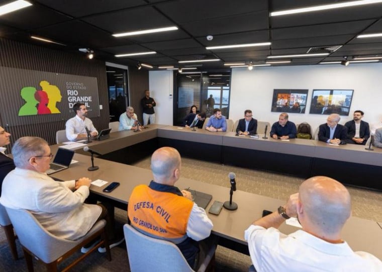 O volume de recursos contratados e disponíveis pelo Departamento Municipal de Água e Esgotos (Dmae) para investimentos em drenagem e proteção de cheias na Capital soma R$ 2,2 bilhões