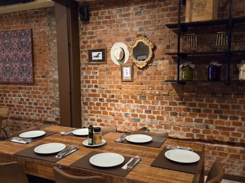 A ambienta&ccedil;&atilde;o leva a assinatura de Fernanda Carpenedo, s&oacute;cia do Grupo Leiteira e esposa de Tiago<br />Foto: ISADORA JACOBY/ESPECIAL/JC