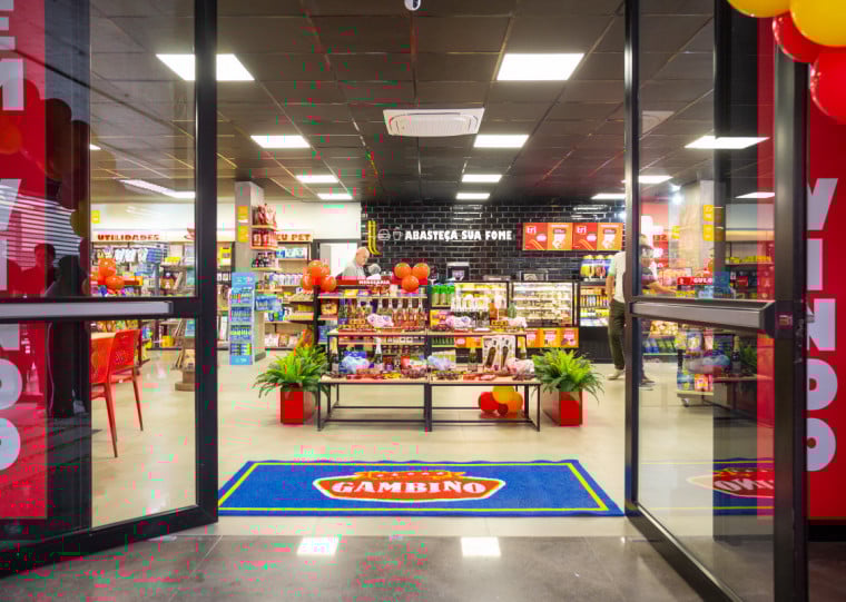 Novo conceito da TriShop estreou em Caxias do Sul, com mix variado, lavandeira e cafeteria