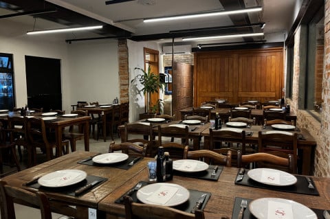Churrascaria Santo Antônio, a noventona lépida de Porto Alegre