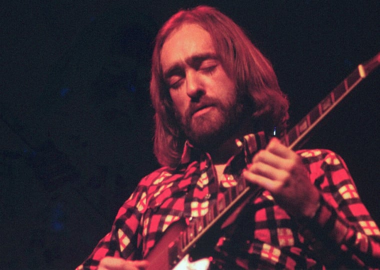 Guitarrista (aqui em foto de 1974) havia se afastado recentemente das turn&ecirc;s em decorr&ecirc;ncia de problemas de sa&uacute;de