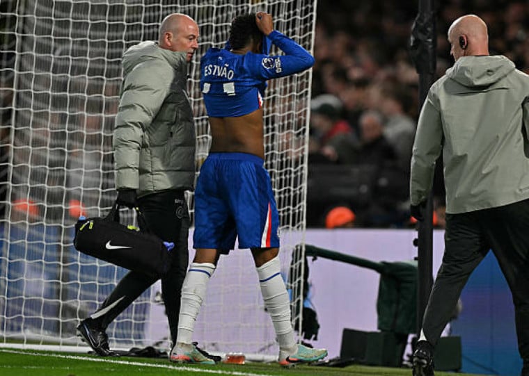  Lesão muscular pode tirar o jovem brasileiro da Copa
