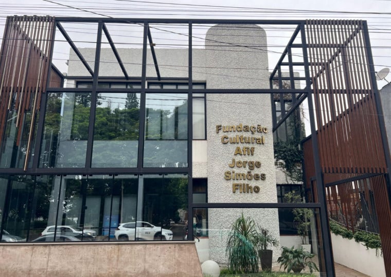 Reunião é promovida pela Associação dos Municípios da Região Central do Estado e ocorre na Fundação Jorge Simões Filho 