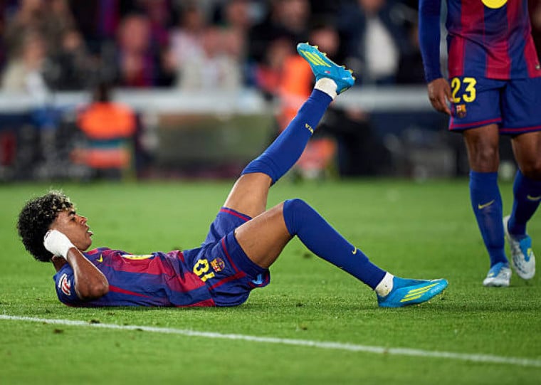 Lesão na coxa tira Yamal do Barcelona na reta final da temporada