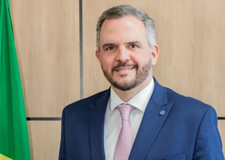 Tomé Franca, ministro de Portos e Aeroportos