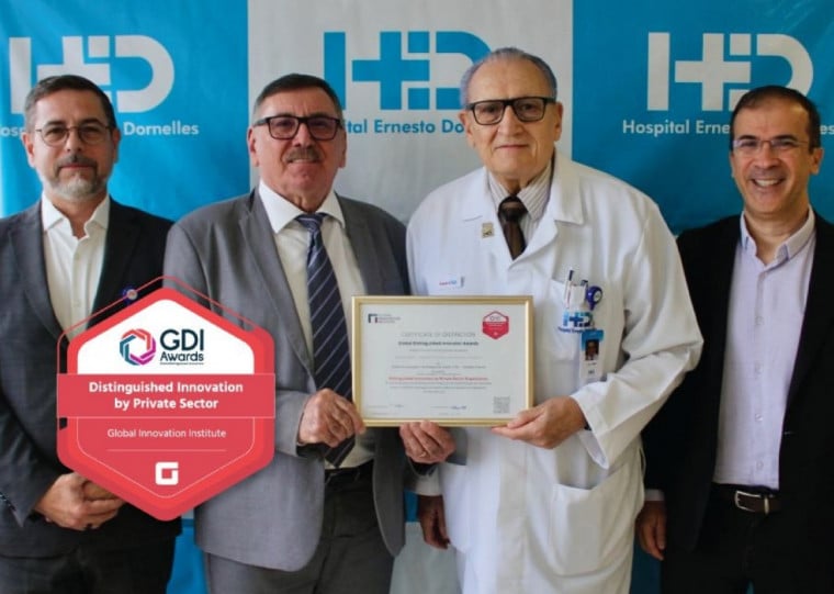 Esquerda para a direita: Geraldo Aguiar, gestor de Projetos e Inovação e coordenador do CITS; Odacir Rossato, superintendente-executivo; Cyro Leães, superintendente médico e Luís Goulart, gerente de TI