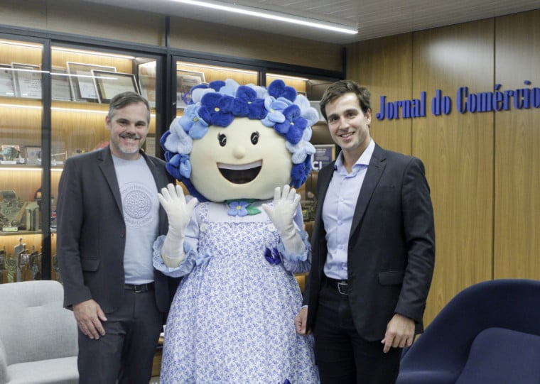 Fernando Gusen, assessor de imprensa do evento, visitou a sede do Jornal do Comércio e foi recebido pelo diretor-presidente Giovanni Jarros Tumelero