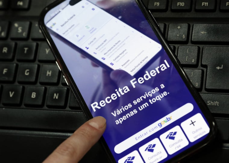 Acesso a informações fiscais deve ser feito exclusivamente pelos canais oficiais, como o site da Receita Federal, o portal e-CAC ou o aplicativo Meu Imposto de Renda