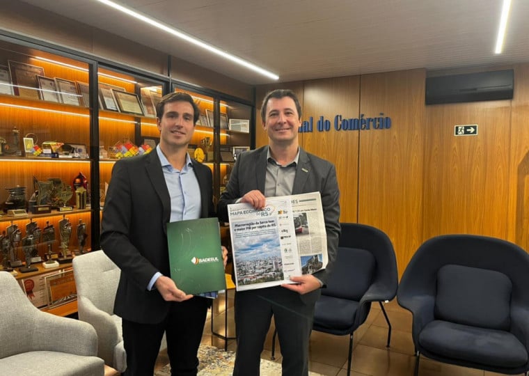 Presidente do Badesul, Robson Ferreira (d), junto ao presidente do Jornal do Comércio
