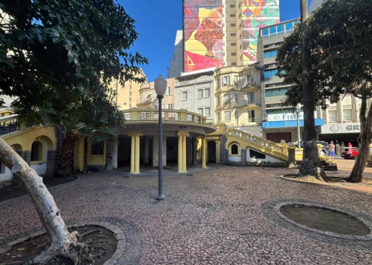 Termo de adoção deve ser assinado no começo de maio