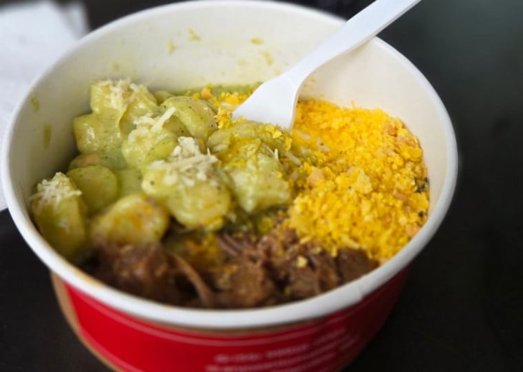 Recoluto missioneiro foi uma das atra&ccedil;&otilde;es gastron&ocirc;micas do festival Viva o RS, em Santo &Acirc;ngelo | L&iacute;via Ara&uacute;jo/Especial/Cidades