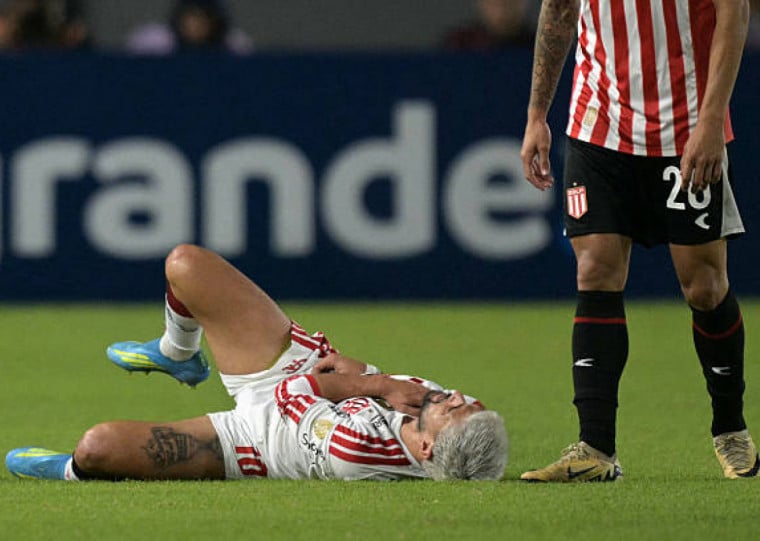 Meia tem previsão de volta apenas após a Copa do Mundo