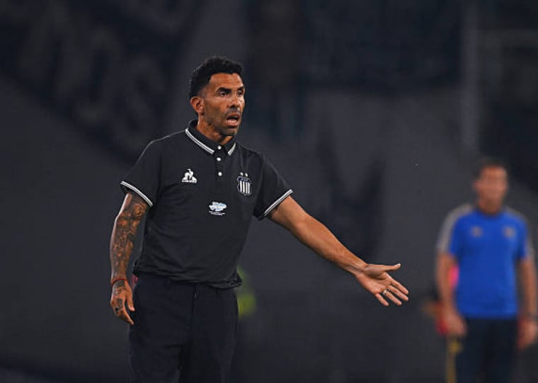 Tévez planeja repetir sucesso europeu como técnico de futebol
