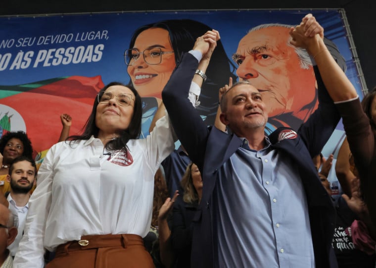 Em ato na Capital, pré-candidatos ao Palácio Piratini lançam manifesto que critica modelo de privatizações e propõe o Estado como indutor do desenvolvimento econômico e social no Rio Grande do Sul