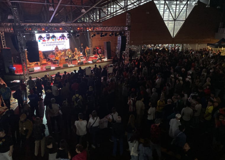 A primeira edi&ccedil;&atilde;o do Festival do Trabalhador e da Trabalhadora uniu pautas socias e manifesta&ccedil;&otilde;es culturais na Capital
