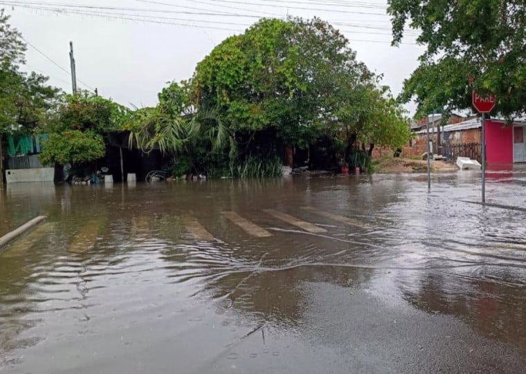 De acordo com a Defesa Civil do Rio Grande do Sul, o cenário ainda exige atenção devido ao risco de deslizamentos em diversas regiões