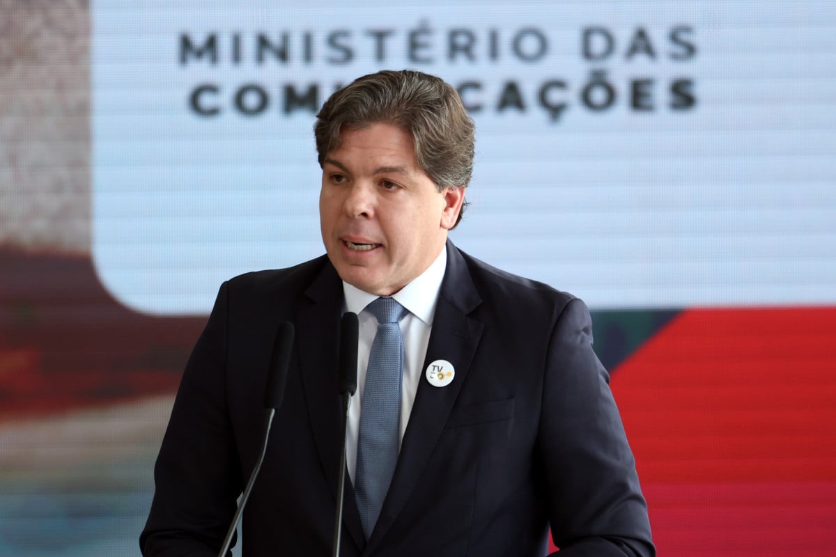 Ministro das Comunicações diz que não falou com Lula sobre sair do governo