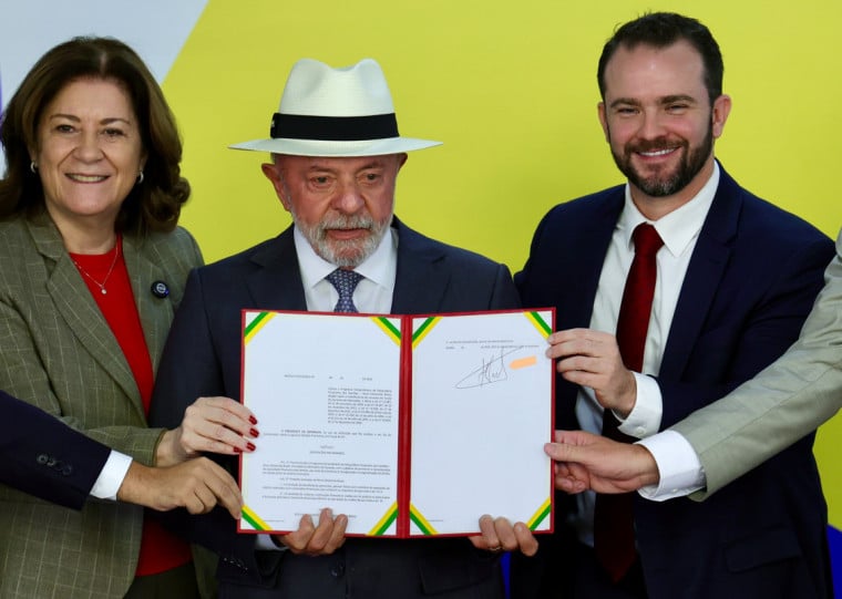 Lula anunciou novo Desenrola para quem ganha até R$ 8,1 mil