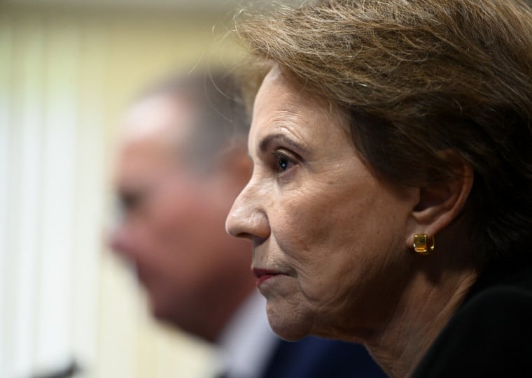 Enfrentamento das dívidas depende do governo federal, afirmou a senadora 