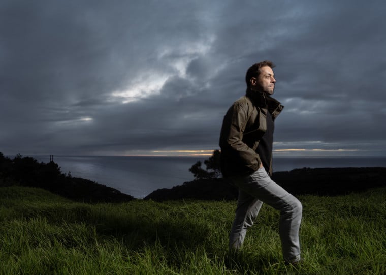 Cantor e compositor portuguÃªs se apresenta no Teatro do Bourbon Country nesta quarta-feira (6)