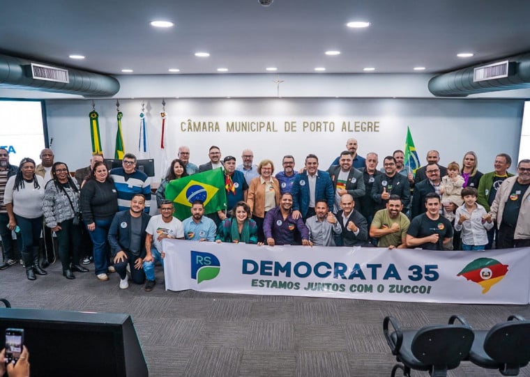 Democrata confirma apoio a Zucco em ato na Câmara da Capital
