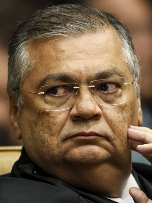 Dino diz que pagamento de novos penduricalhos está proibido