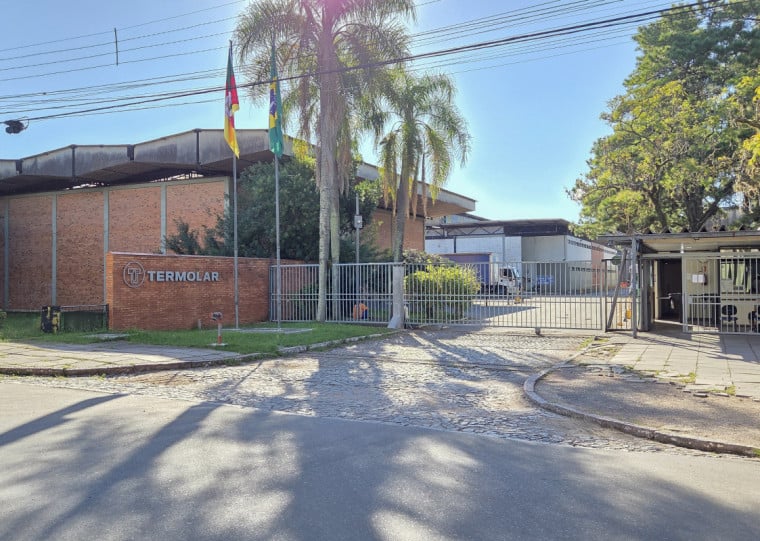 Mudança da sede industrial foi temporariamente pausada diante de um cenário instável, tanto no Brasil quanto no exterior