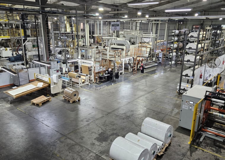 Lamiecco desenvolve e fabrica revestimentos laminados, feitos a partir de PET reciclado