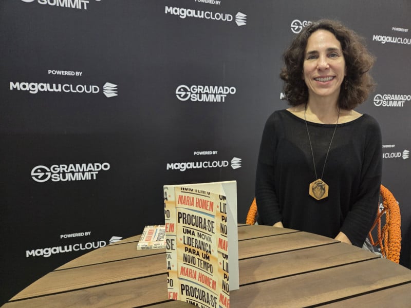 Maria Homem foi uma das palestrantes que abriram a programa&ccedil;&atilde;o da Gramado Summit 2026<br />Foto: J&Uacute;LIA FERNANDES/ESPECIAL/JC