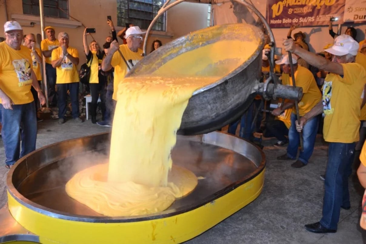 Cerca de 1,6 mil quilos de polenta ser&atilde;o distribu&iacute;dos gratuitamente | Comunica&ccedil;&atilde;o/Divulga&ccedil;&atilde;o/Cidades